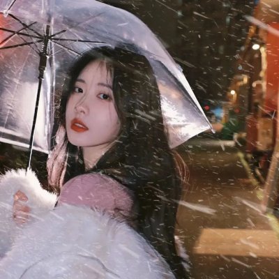 扬眉女导甘比茵